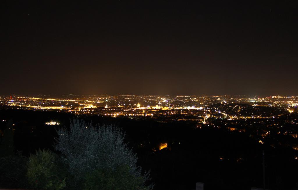 Best View Small House Free Parking Self Check-In Budapest Exterior photo